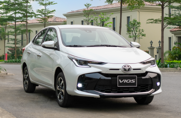 Toyota Vios đứng thứ 3 trong tốp 10 xe ô tô bán chạy nhất Việt Nam tháng 10/2023.