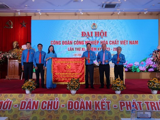 phoi hop voi chuyen mon to chuc tot cac phong trao thi dua