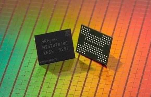 Trung Quốc: Nhập khẩu thiết bị sản xuất chip tăng hơn 90% so với cùng kỳ 2023