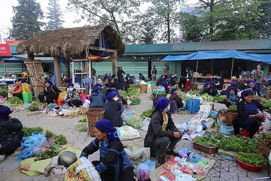 giam ngheo thong tin vung dan toc thieu so va mien nui quan trong va thiet thuc