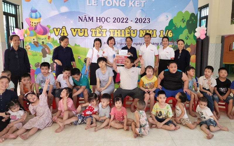TNG Holdings Vietnam hướng đến một tương lai vì hạnh phúc trẻ thơ TNG Holdings Vietnam hướng đến một tương lai vì hạnh phúc trẻ thơ