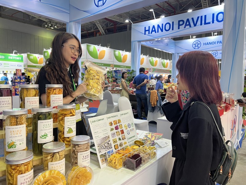 Hàng trăm gian hàng tại Vietnam Foodexpo 2023 Hàng trăm gian hàng tại Vietnam Foodexpo 2023