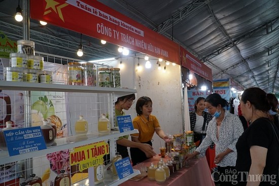 da nang se phat dong thang khuyen mai de kich cau mua sam cuoi nam