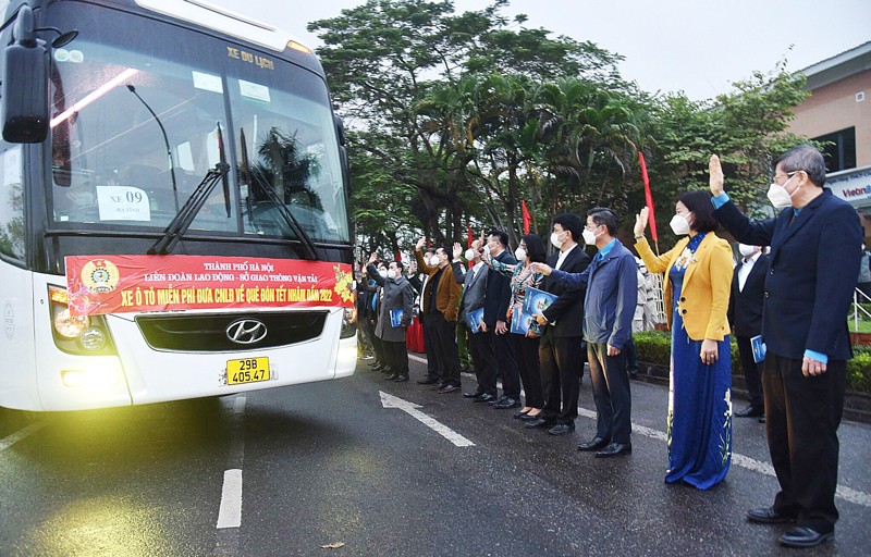 Hà Nội hỗ trợ vé xe Tết Nguyên đán cho 5.000 người | Báo điện tử An ninh  Thủ đô