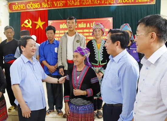 chuyen ve nhung cay dai thu lan toa tinh than moi trong xoa doi giam ngheo