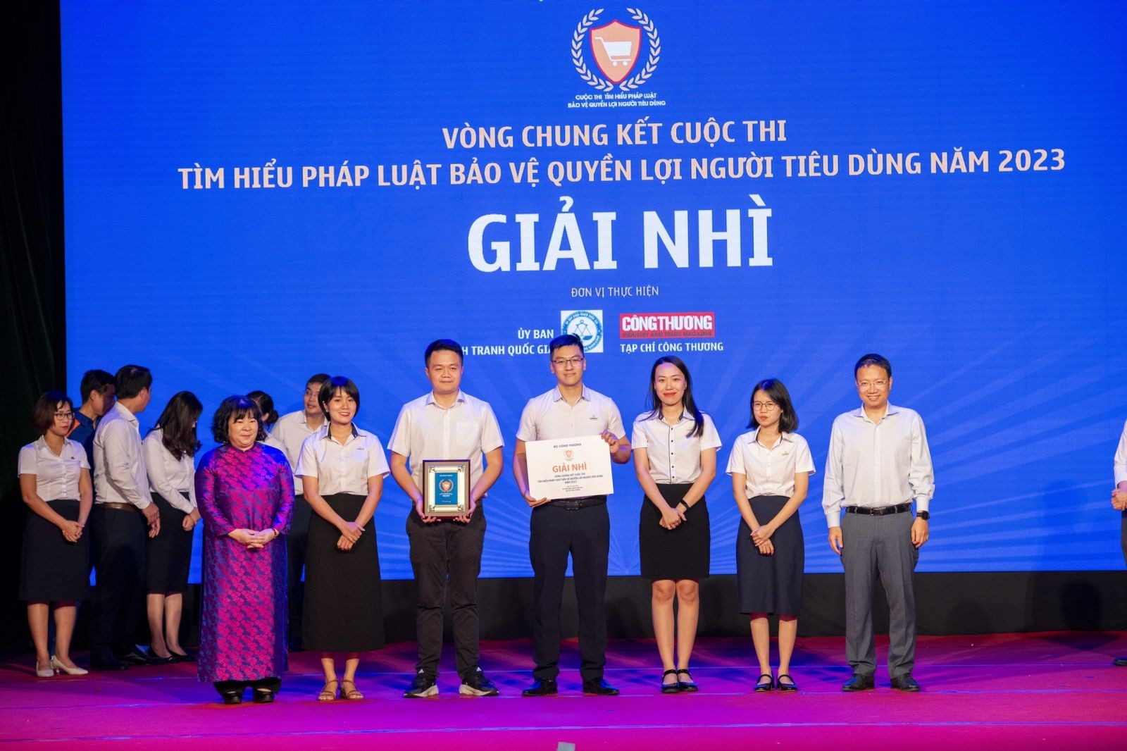 Chung kết cuộc thi “Tìm hiểu pháp luật bảo vệ quyền lợi người tiêu dùng năm 2023”