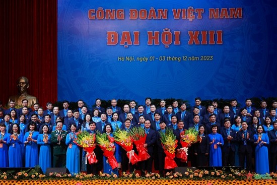 ong phan van ban chu tich cong doan cong thuong viet nam trung cu uy vien doan chu tich tong ldldvn