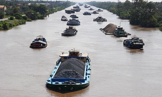 Phân cấp địa phương quản lý hoạt động đường thủy nội địa