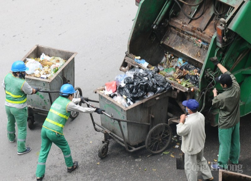 Bộ Tài nguyên và Môi trường tiếp tục ban hành văn bản hướng dẫn kỹ thuật về phân loại chất thải rắn sinh hoạt. Ảnh: Cấn Dũng