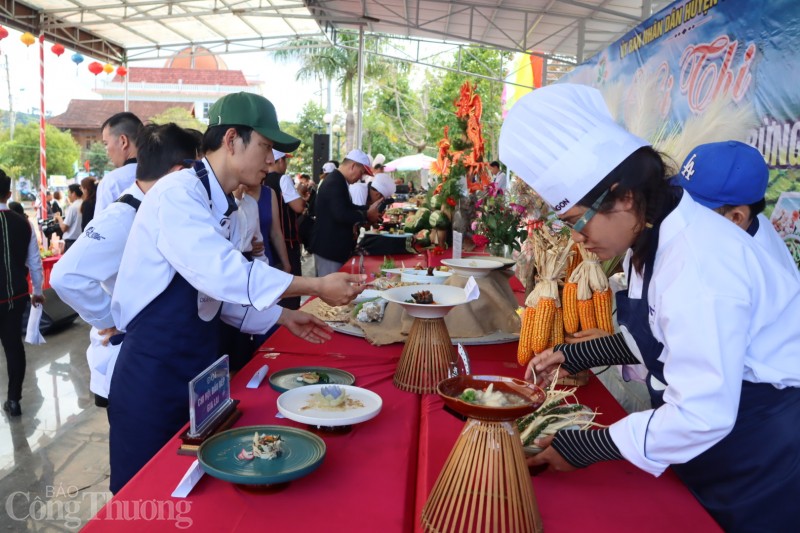 Kon Tum: Tôn vinh ẩm thực dược liệu - tinh hoa núi rừng Ngọc Linh