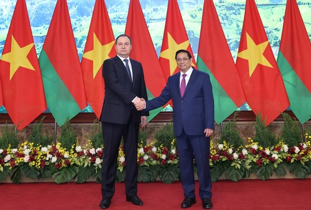 Chùm ảnh: Thủ tướng Phạm Minh Chính chủ trì lễ đón, hội đàm với Thủ tướng Belarus Chùm ảnh: Thủ tướng Phạm Minh Chính chủ trì lễ đón, hội đàm với Thủ tướng Belarus