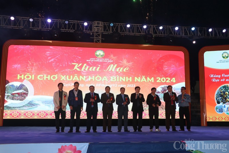 Hội chợ Xuân Hòa Bình năm 2024: Đa dạng sản phẩm, hàng hoá chất lượng