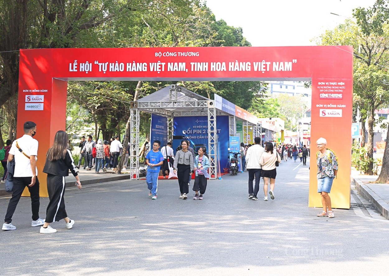 Khai mạc Chương trình "Tự hào hàng Việt Nam, Tinh hoa hàng Việt Nam" năm 2023