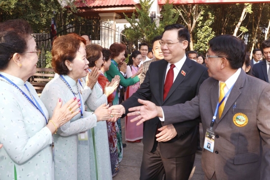 Chủ tịch Quốc hội thăm Khu di tích Chủ tịch Hồ Chí Minh tại Udon Thani