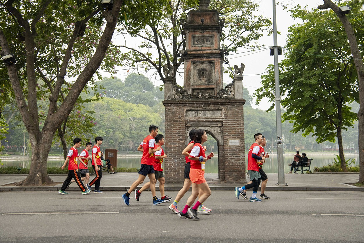 Hơn 1.000 người tham gia giải chạy “Tự hào hàng Việt Nam”