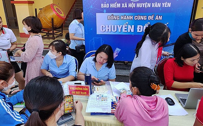 Yên Bái: Đẩy mạnh cài đặt ứng dụng VssID cho người tham gia bảo hiểm xã hội, bảo hiểm y tế