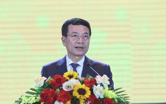 bo truong nguyen manh hung khong make in viet nam chung ta khong the di ra the gioi