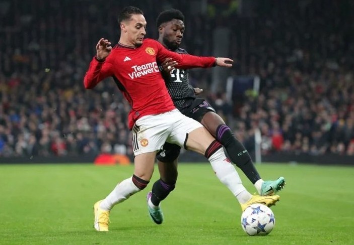 Kết quả Cúp C1 châu Âu 13/12: MU thua Bayern, ngậm ngùi rời Champions League với vị trí bét bảng