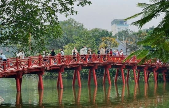 Dự báo thời tiết Hà Nội hôm nay 14/12/2023: Hà Nội sáng sớm có sương mù, mưa nhỏ, trưa trời hửng nắng