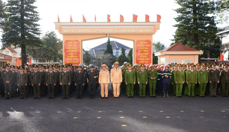 Lâm Đồng: Lực lượng Công an đồng loạt ra quân thực hiện đợt cao điểm tấn công trấn áp tội phạm