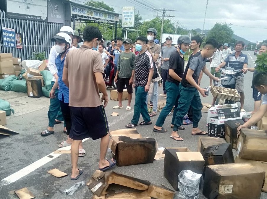 Hiện trường vụ cháy. Ảnh: Long Toàn