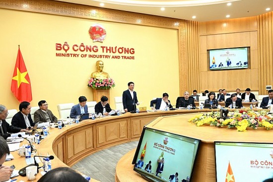 cac chuyen gia hien ke thao go vuong mac dien khi dien gio ngoai khoi va thuc hien chien luoc hydrogen