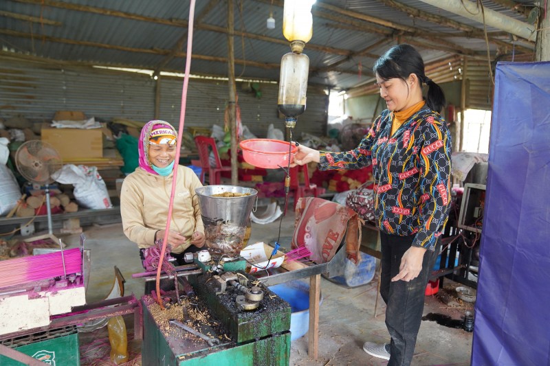 Về làng hương Quảng Phú Cầu những ngày giáp Tết