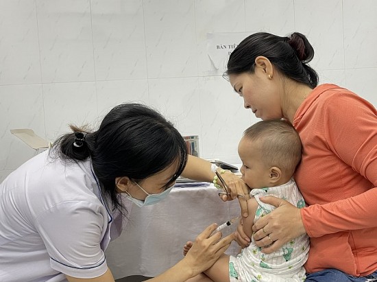 tp ho chi minh tiem 7500 mui vacxin 5 trong 1 cho tre sau tet duong lich