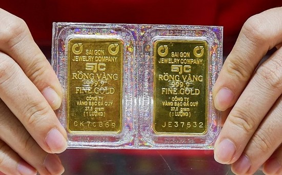 Điểm tin kinh tế - thị trường ngày 27/3/2024: Giá vàng đảo chiều tăng, vượt ngưỡng 80 triệu đồng/lượng