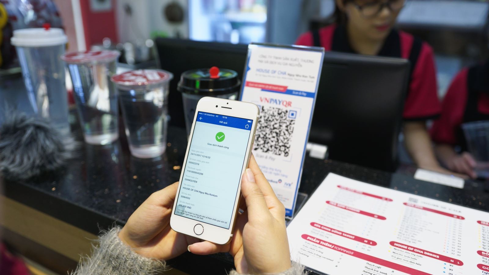 Cận Tết, cảnh giác với thủ đoạn lừa đảo giả nhân viên ngân hàng và giả mạo QR code