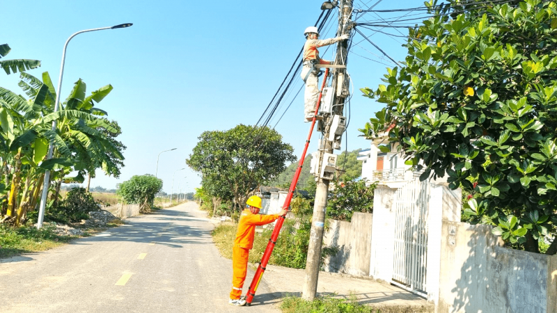 PC Hải Phòng nghiệm thu đóng điện công trình đầu tư xây dựng đường dây và trạm biến áp tại An Lão