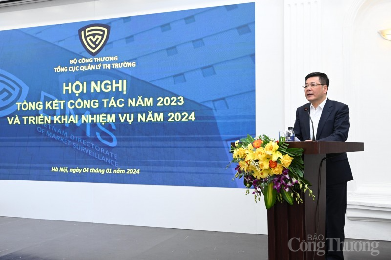 Bộ trưởng Nguyễn Hồng Diên giao 6 nhiệm vụ cho Quản lý thị trường trong năm 2024