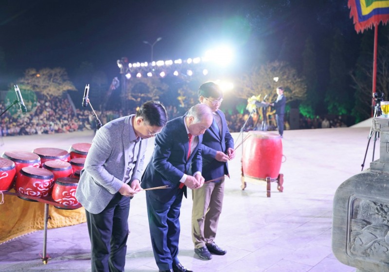 Thừa Thiên Huế: Tái hiện lễ đăng quang Hoàng đế Nguyễn Huệ lên ngôi Thừa Thiên Huế: Tái hiện lễ đăng quang Hoàng đế Nguyễn Huệ lên ngôi