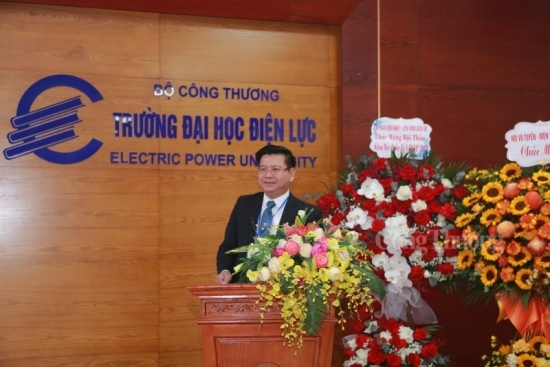 EPU tổ chức Hội thảo khoa học quốc tế về Ăng-ten và Truyền sóng