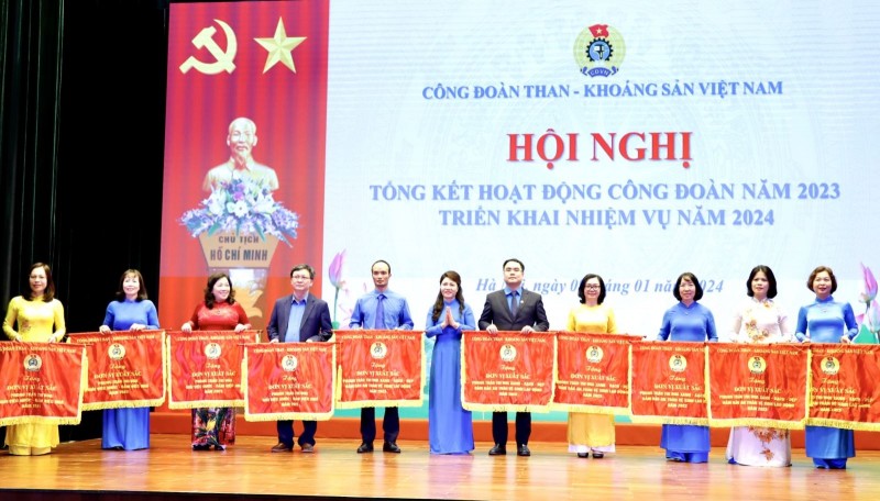 Công đoàn TKV: Tổ chức thành công Hội nghị Tổng kết hoạt động năm 2023 và triển khai nhiệm vụ năm 2024