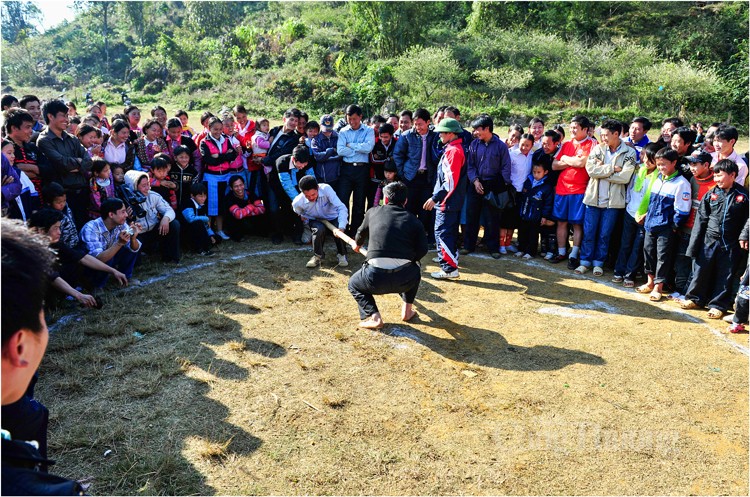 Trải nghiệm ngày Tết cổ truyền dân tộc Mông tại Hang Kia, Pà Cò Trải nghiệm ngày Tết cổ truyền dân tộc Mông tại Hang Kia, Pà Cò
