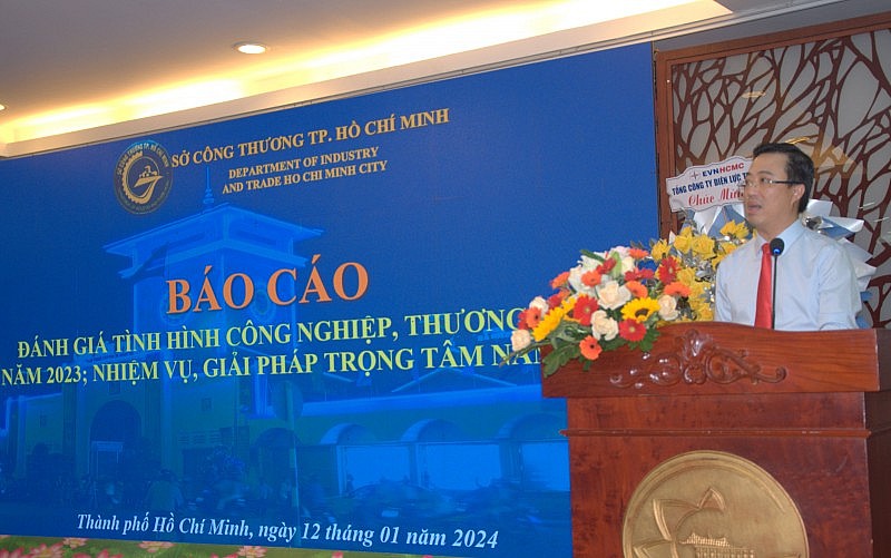 TP. Hồ Chí Minh: Nhiều giải pháp hỗ trợ doanh nghiệp tăng tốc phục hồi sản xuất - xuất khẩu