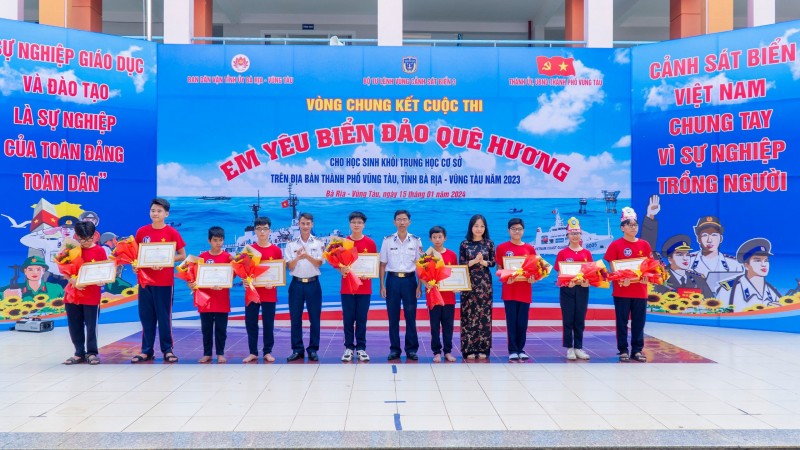 100 thí sinh tham gia Vòng chung kết cuộc thi Em yêu biển, đảo quê hương