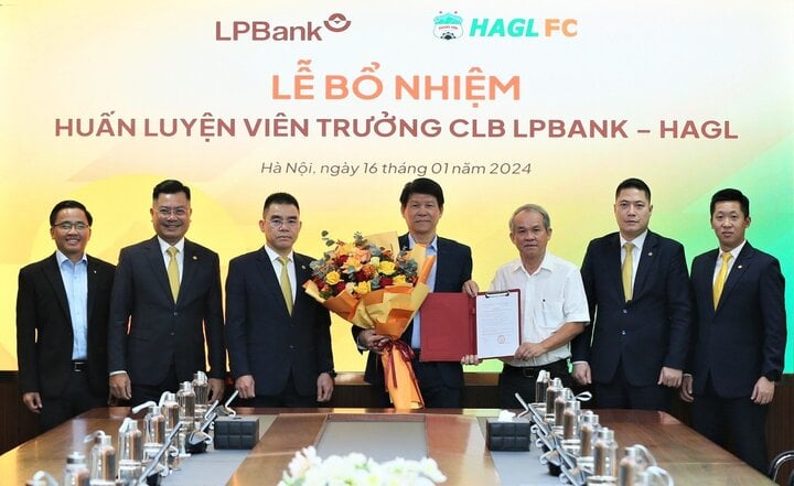 CLB Bóng đá LPBank Hoàng Anh Gia Lai bổ nhiệm ông Vũ Tiến Thành làm HLV