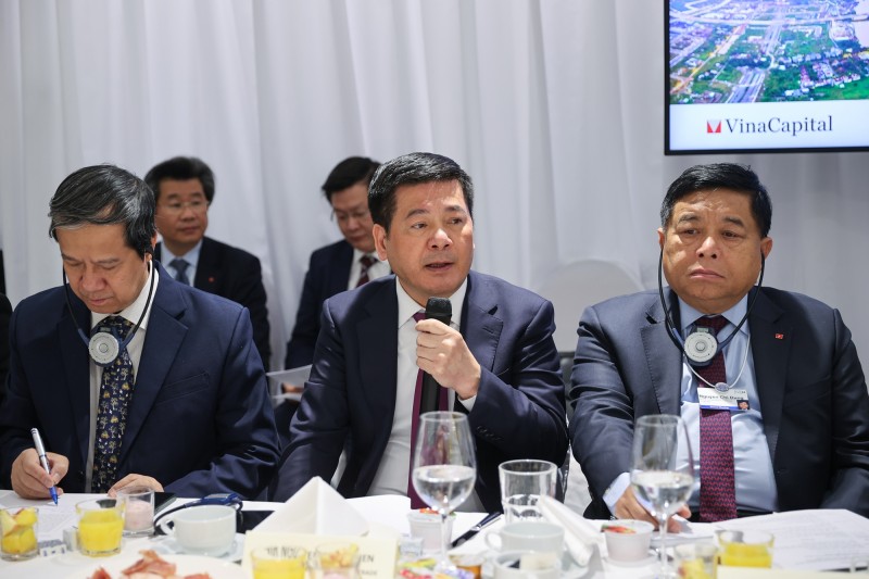Thủ tướng: Việt Nam luôn bảo vệ quyền và lợi ích hợp pháp, chính đáng của các nhà đầu tư