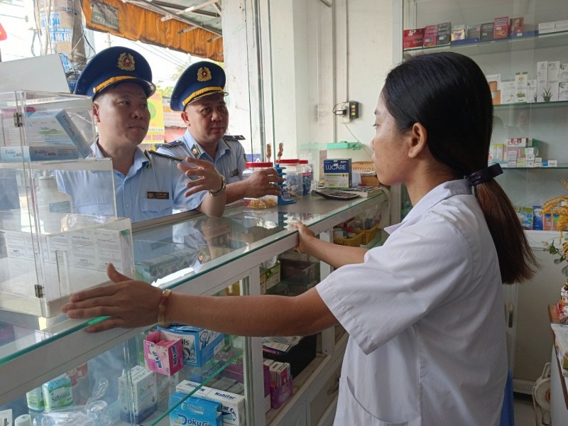 Bình Dương: Xử lý nghiêm nhiều trường hợp vi phạm trong hoạt động thương mại dịp Tết