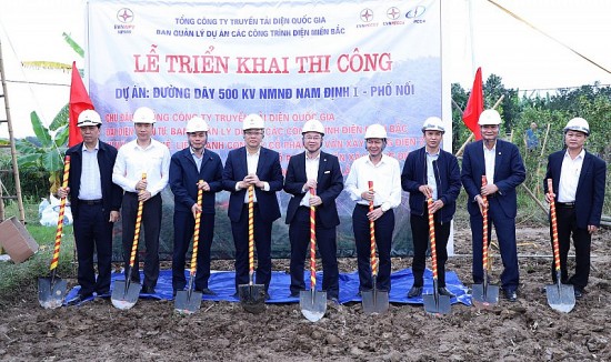 phat dong phong trao thi dua xay dung duong day 500kv mach 3 tu quang trach den pho noi
