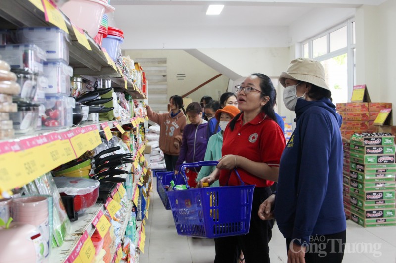 Đà Nẵng: Chăm lo Tết cho người nghèo, người có hoàn cảnh khó khăn