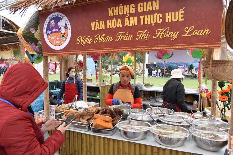 Trải nghiệm không gian Tết ba miền với