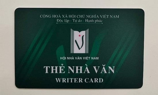 Thẻ nhà văn có gì đặc biệt?