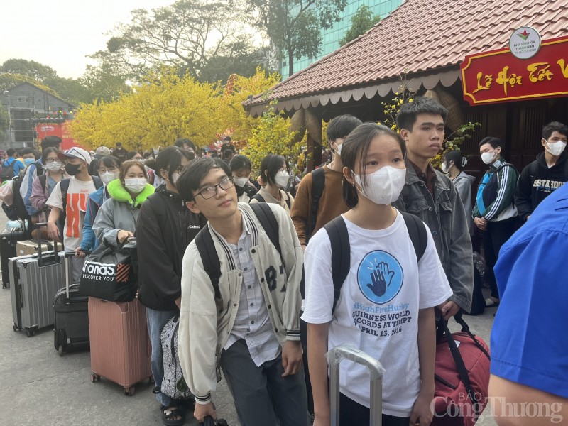 TP. Hồ Chí Minh: Tổ chức “Chuyến xe mùa Xuân” đưa hơn 2.000 sinh viên về quê đón Tết TP. Hồ Chí Minh: “Chuyến xe mùa Xuân” đưa hơn 2.000 sinh viên, người lao động về quê đón Tết