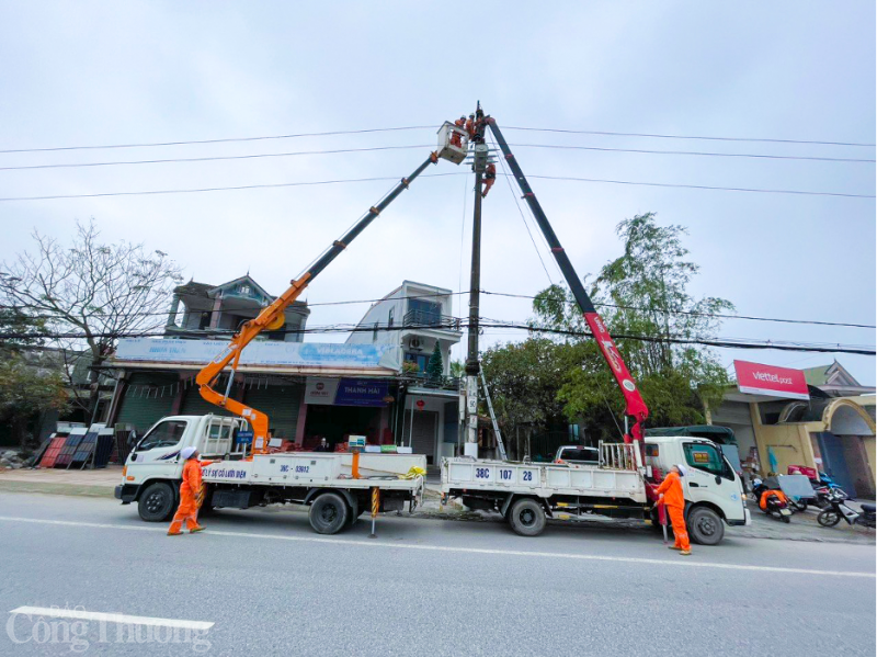 Điện lực Hà Tĩnh đảm bảo cung ứng điện dịp Tết Nguyên đán 2024