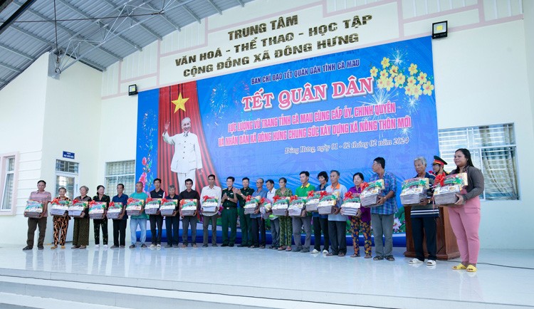 Phân bón Cà Mau mang “Tết ấm no – Mùa sung túc” đến nhà nông