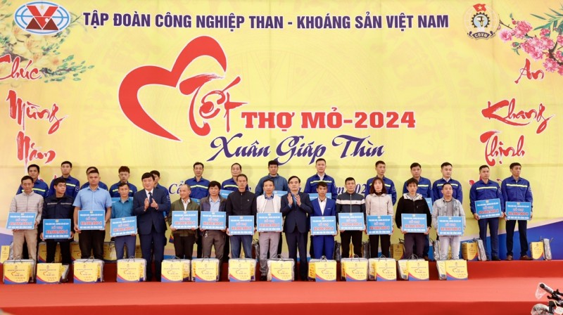 “Tết thợ mỏ - 2024” mang niềm vui đến với người lao động