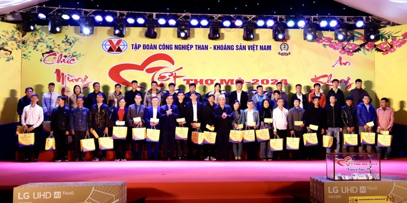 “Tết thợ mỏ - 2024” mang niềm vui đến với người lao động